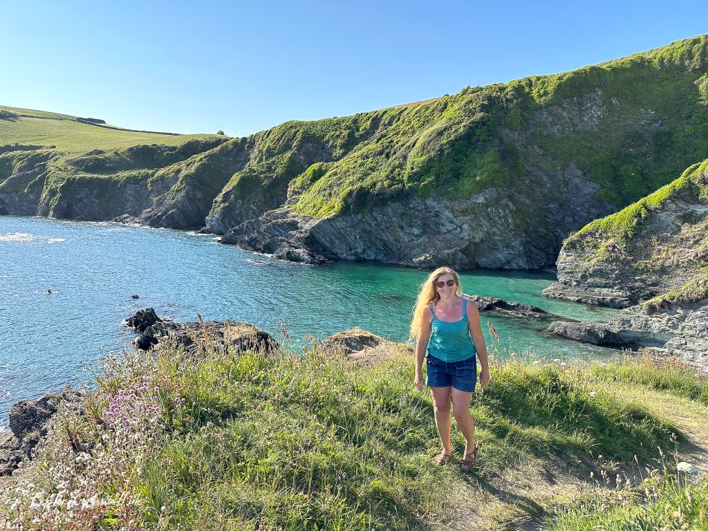 Turquoise waters at Lantivet Bay